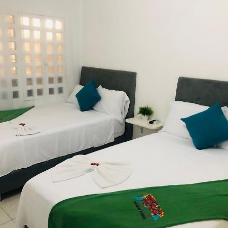 Tita'S Airport Hotel Cartagena 外观 照片