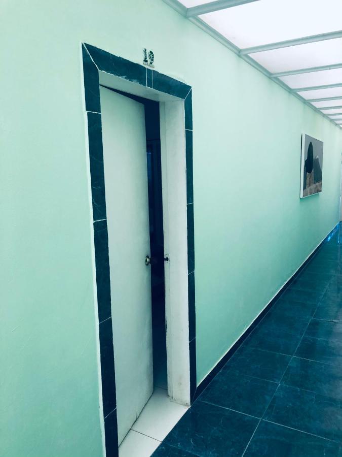 Tita'S Airport Hotel Cartagena 外观 照片
